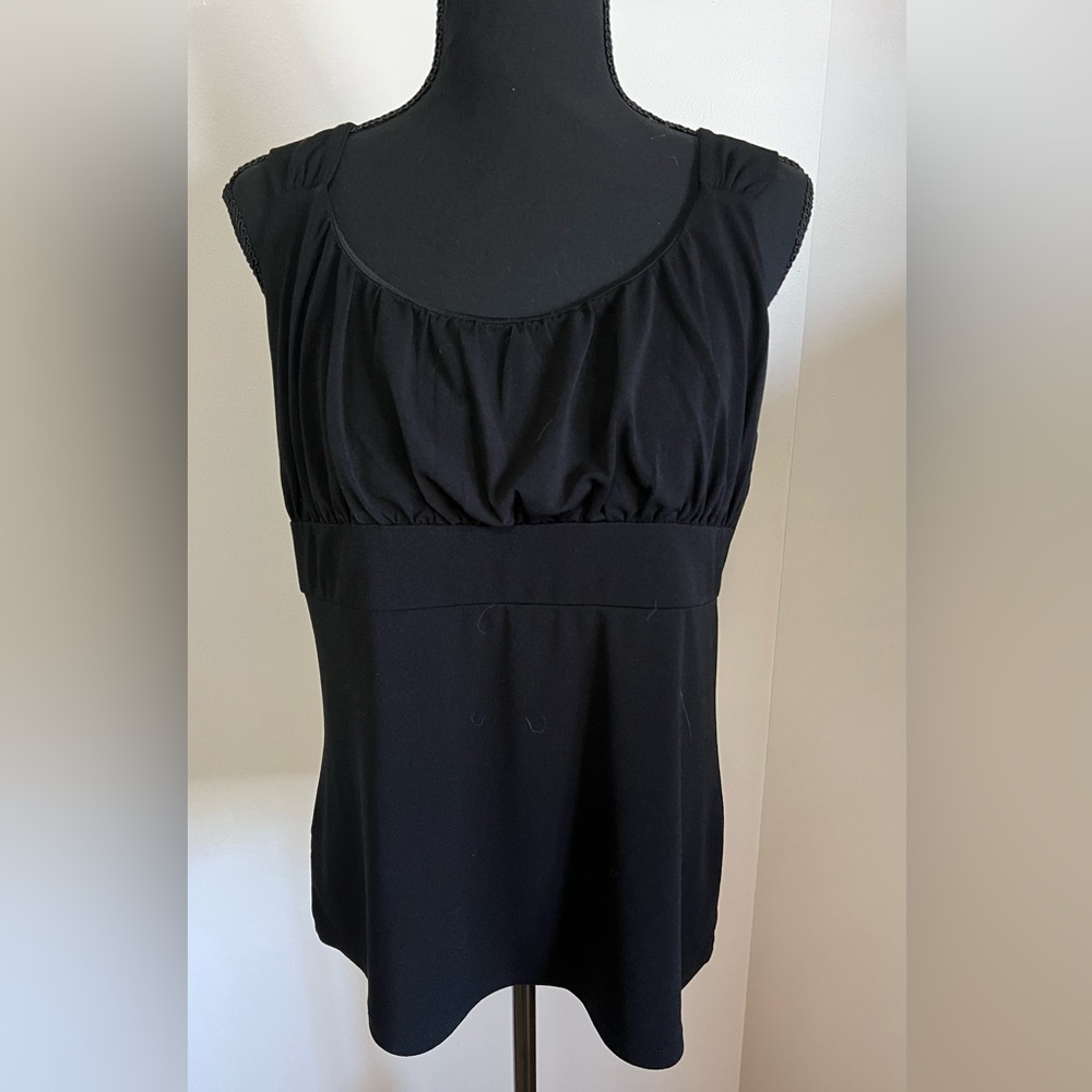 Elegant Sleeveless Polyester Top